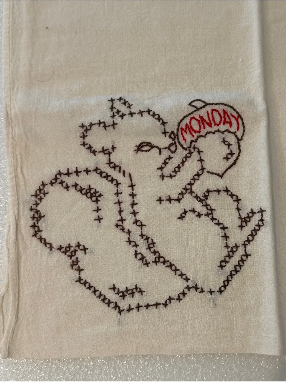 N/A set embroidered