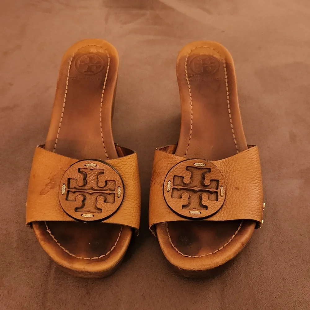 Tory Burch Tan Leather Slide Sandals with Logo Medallion
