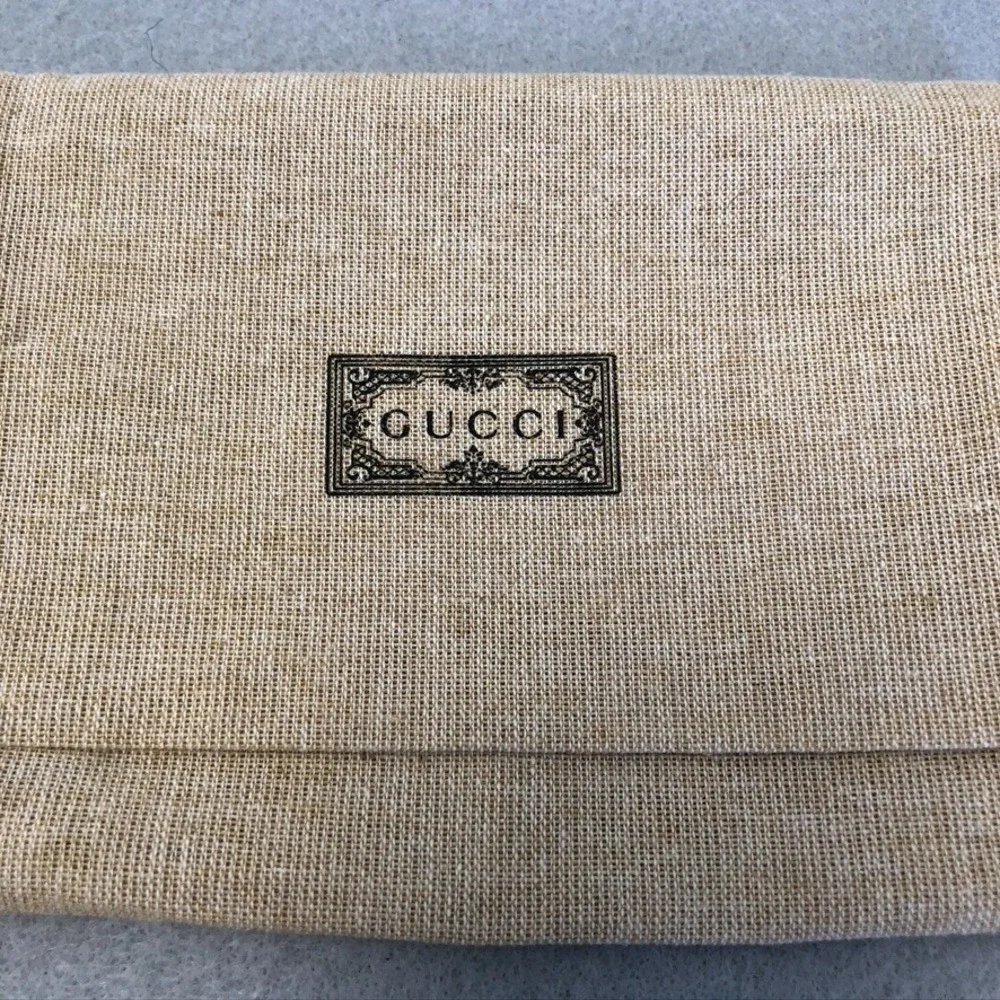 Gucci step up