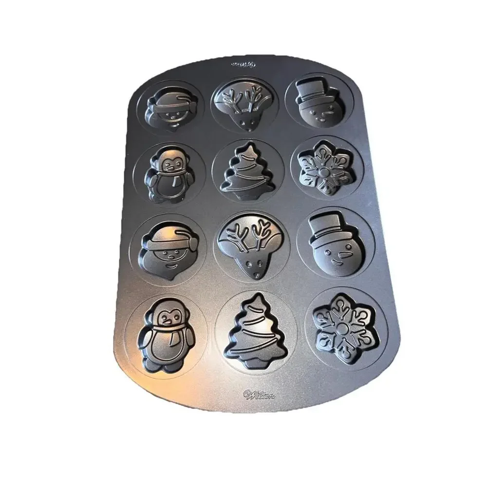 Wilton‎ 12-CAVITY COOKIE PAN ~ 12 Christmas Non-Stick Excellent Condition