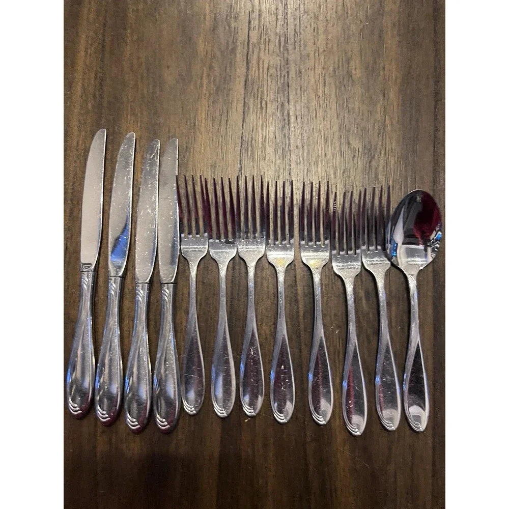 12 piece Oneida Camber Cresta Windswept Scroll Stainless Flatware silverware