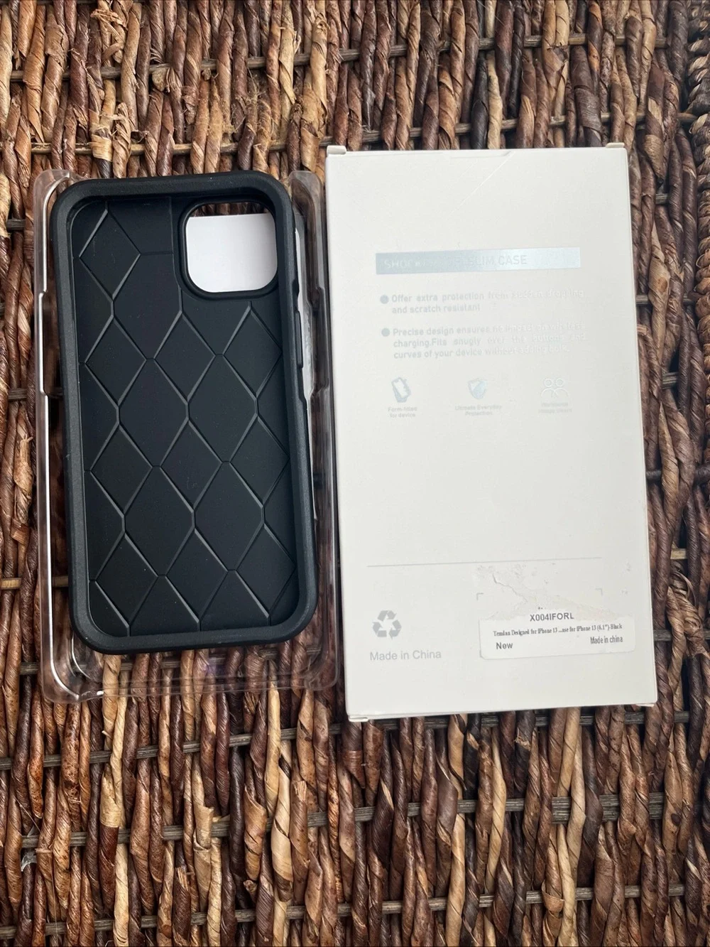 N/A sleek black
