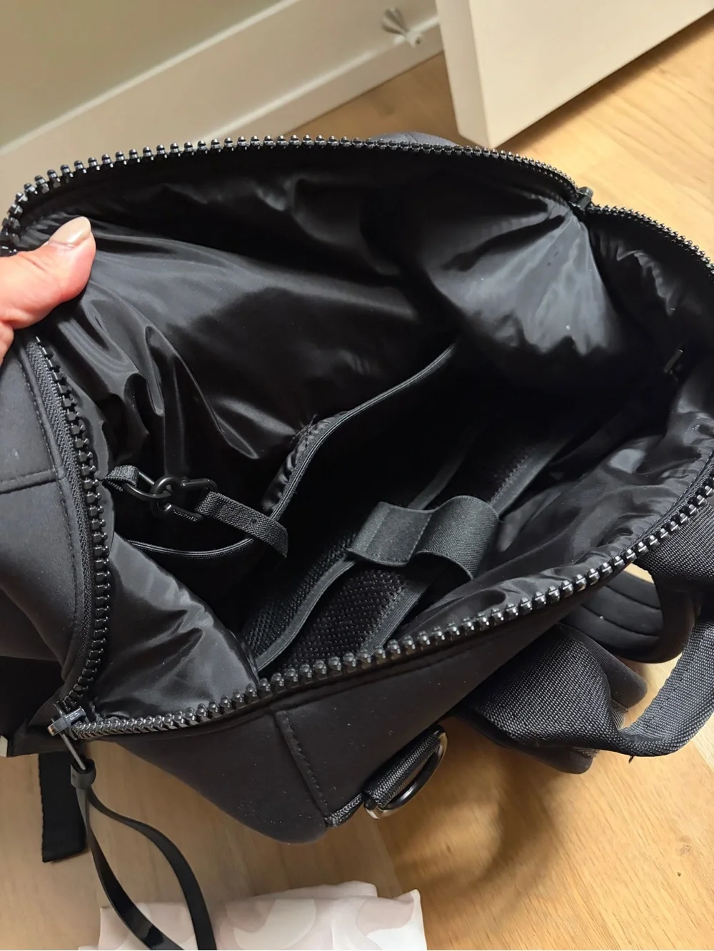 Dagne Dover minimal neoprene