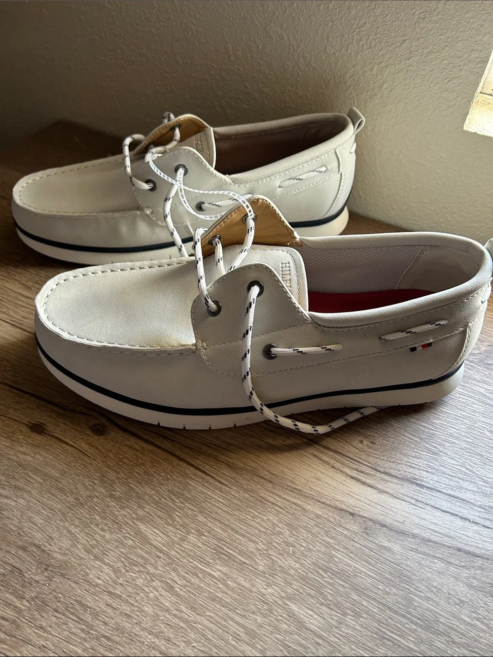 Tommy Hilfiger new out