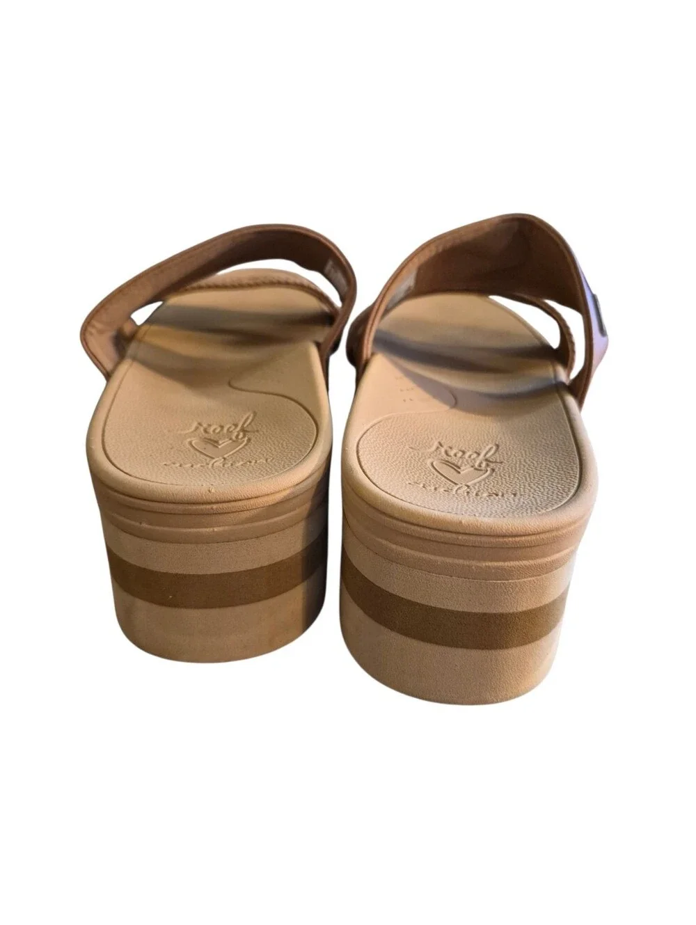 Reef sandals tan