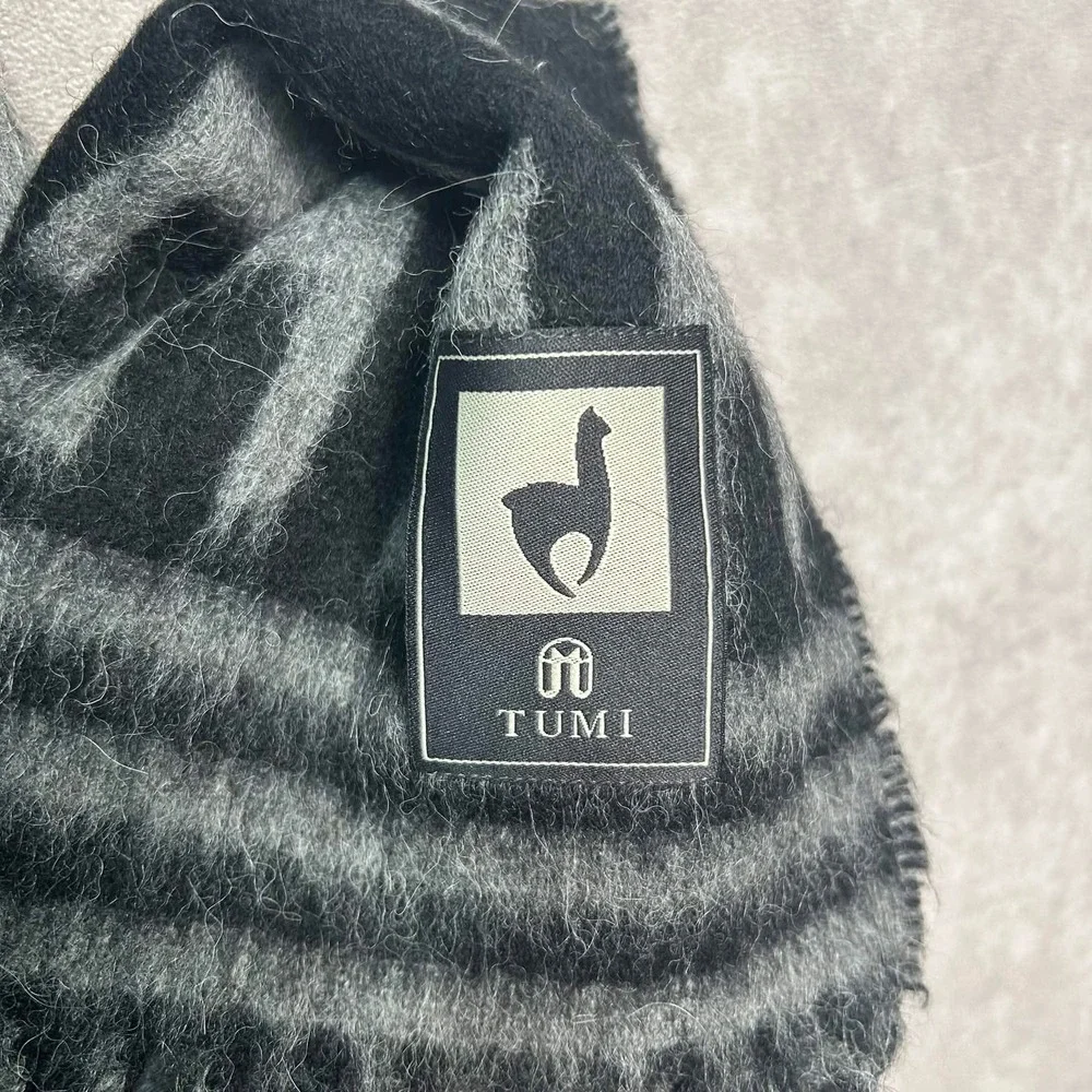 Tumi alpaca wool