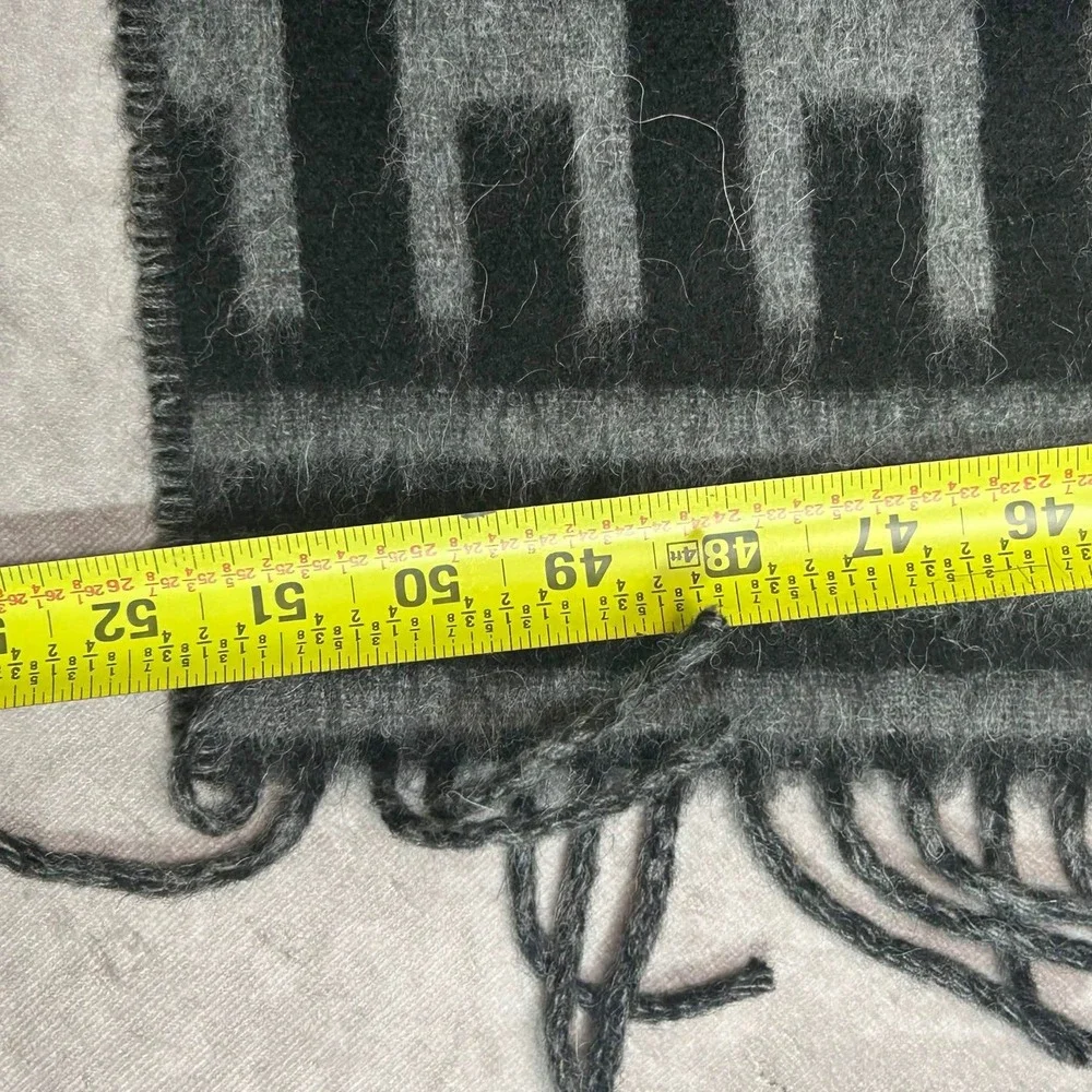 Tumi alpaca wool