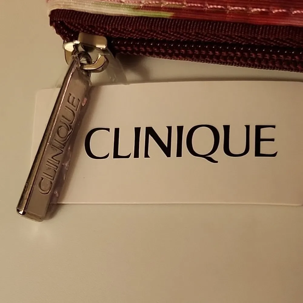 Clinique elegant pouch