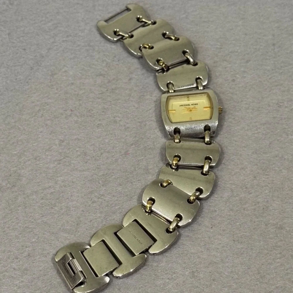 Michael Kors MK-3082 Watch Womens Silver Gold Two Tone Stainless Steel Link Band