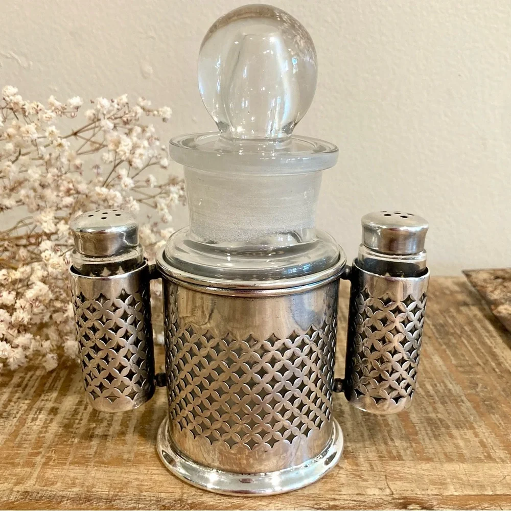 Silver Plated Cruet Set Salt Pepper & Condiment Knickerbocker Silver Co Art Deco
