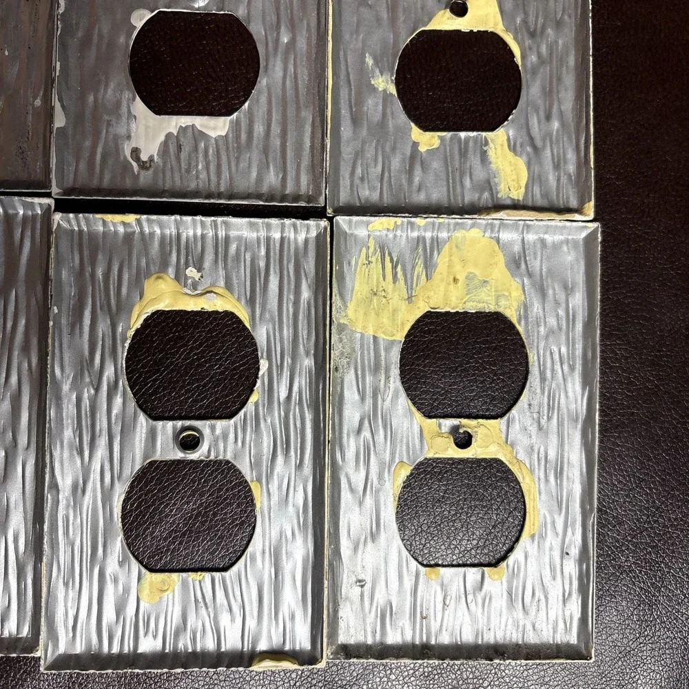 Vintage Metal‎ Electrical Outlet Covers (8) & 1 Light Switch Cover