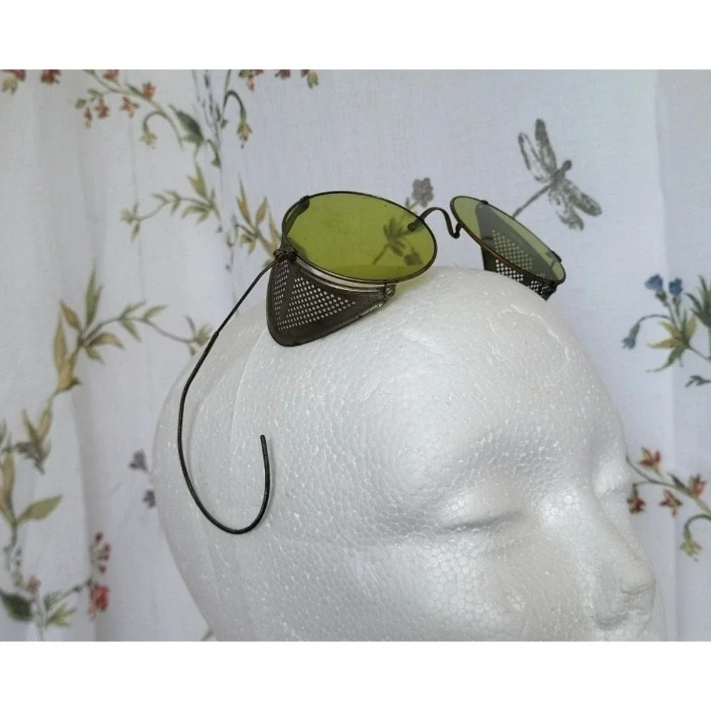 N/A not shaped sunglasses