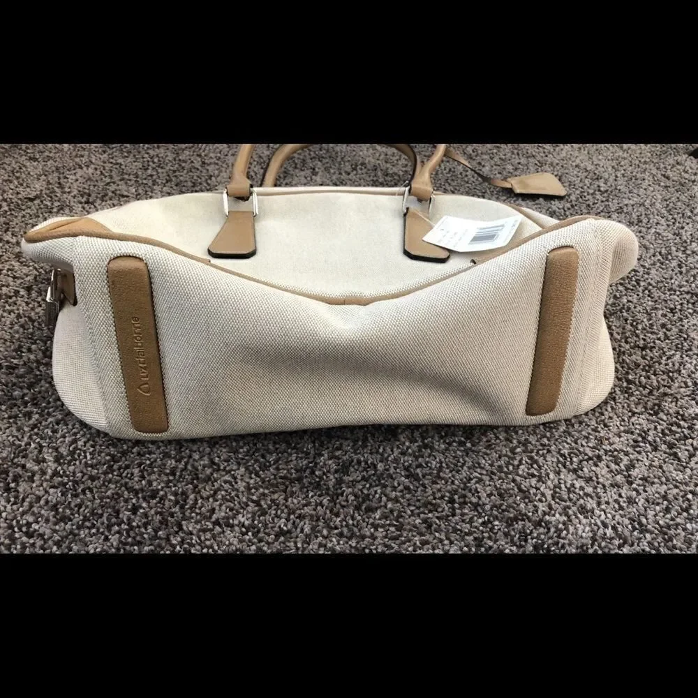 Liz Claiborne super cute