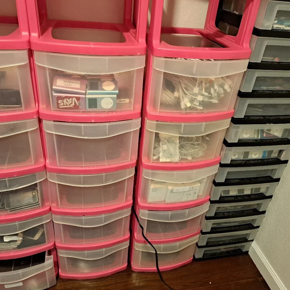 Apple price accessories