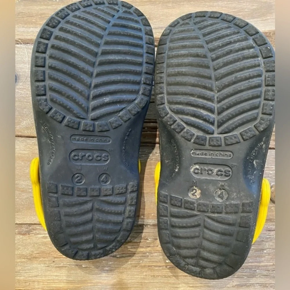CROCS steeler’s shoe