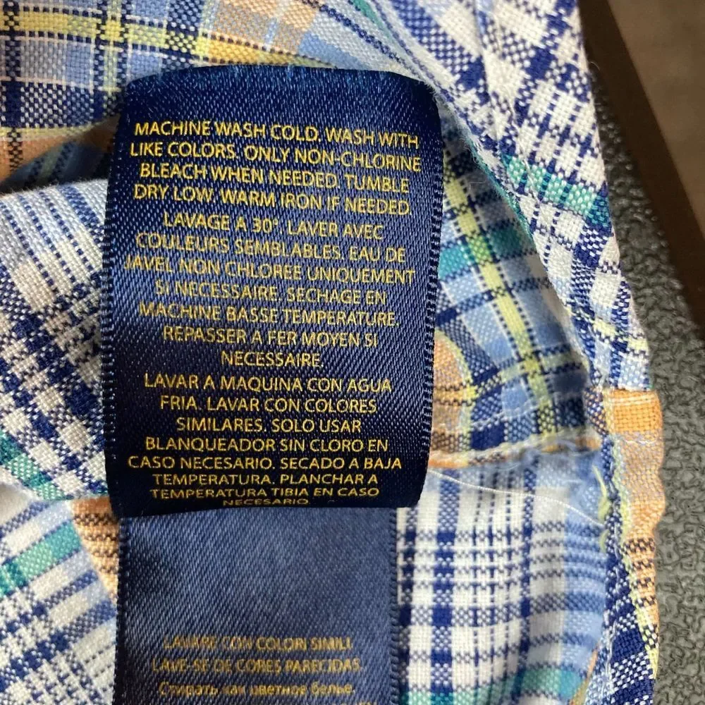 Ralph Lauren details this