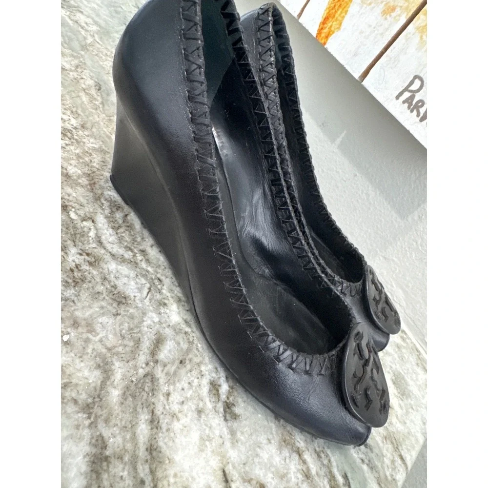 Tory Burch toe heel
