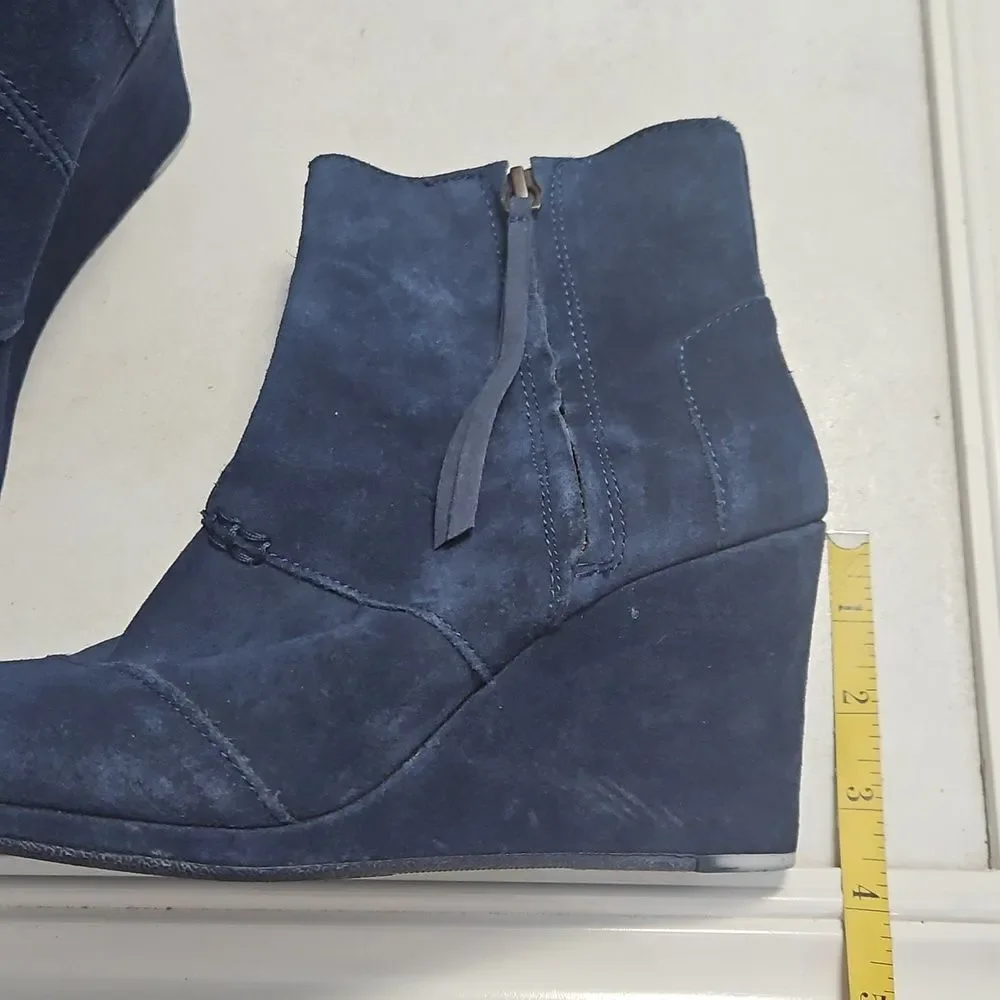 Toms elegant navy
