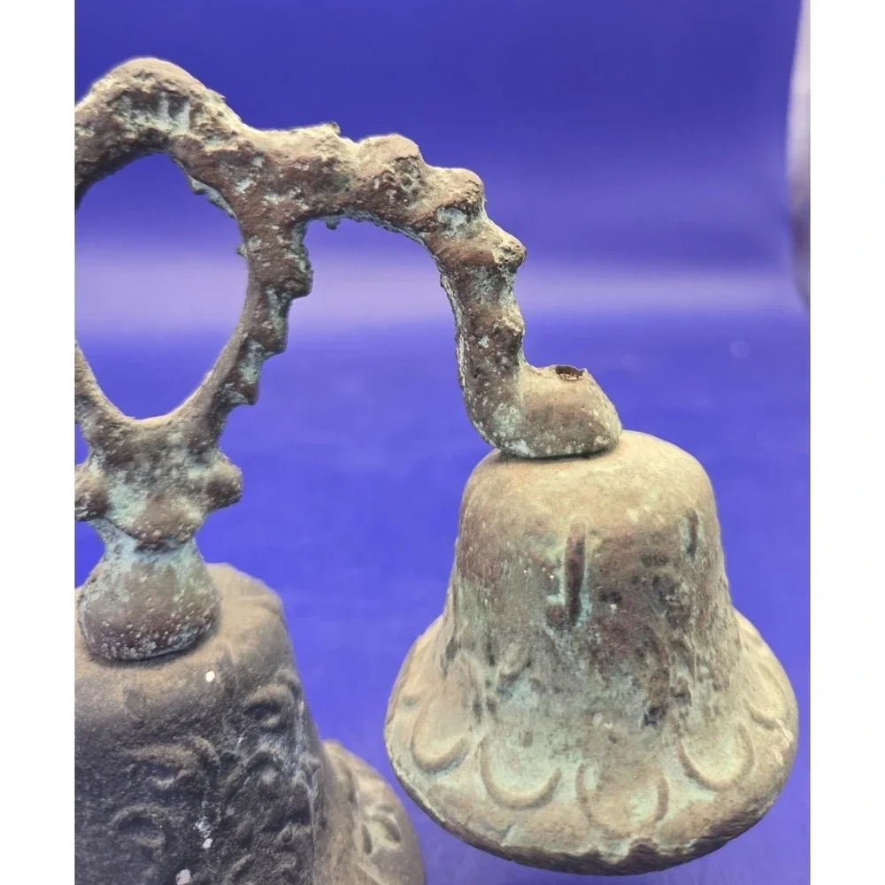 Colonial antique triple