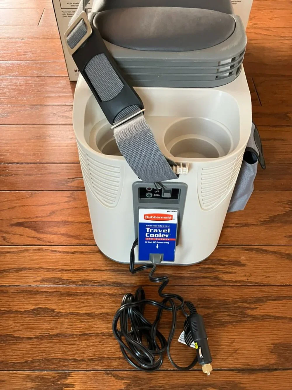 Rubbermaid used once