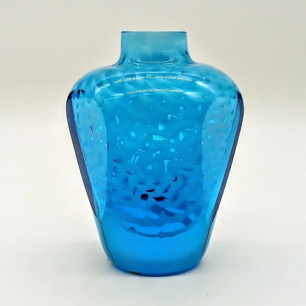 N/A pretty blue