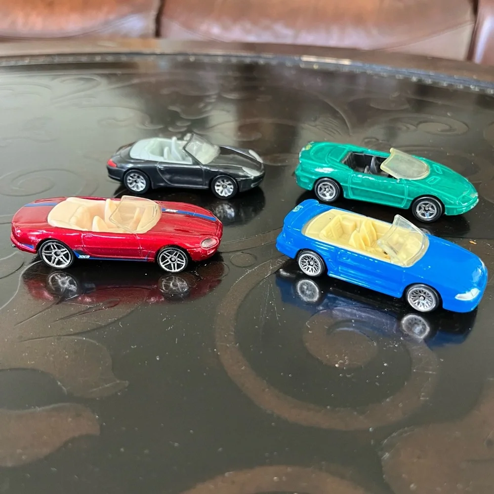 Hot Wheels Luxury Convertibles