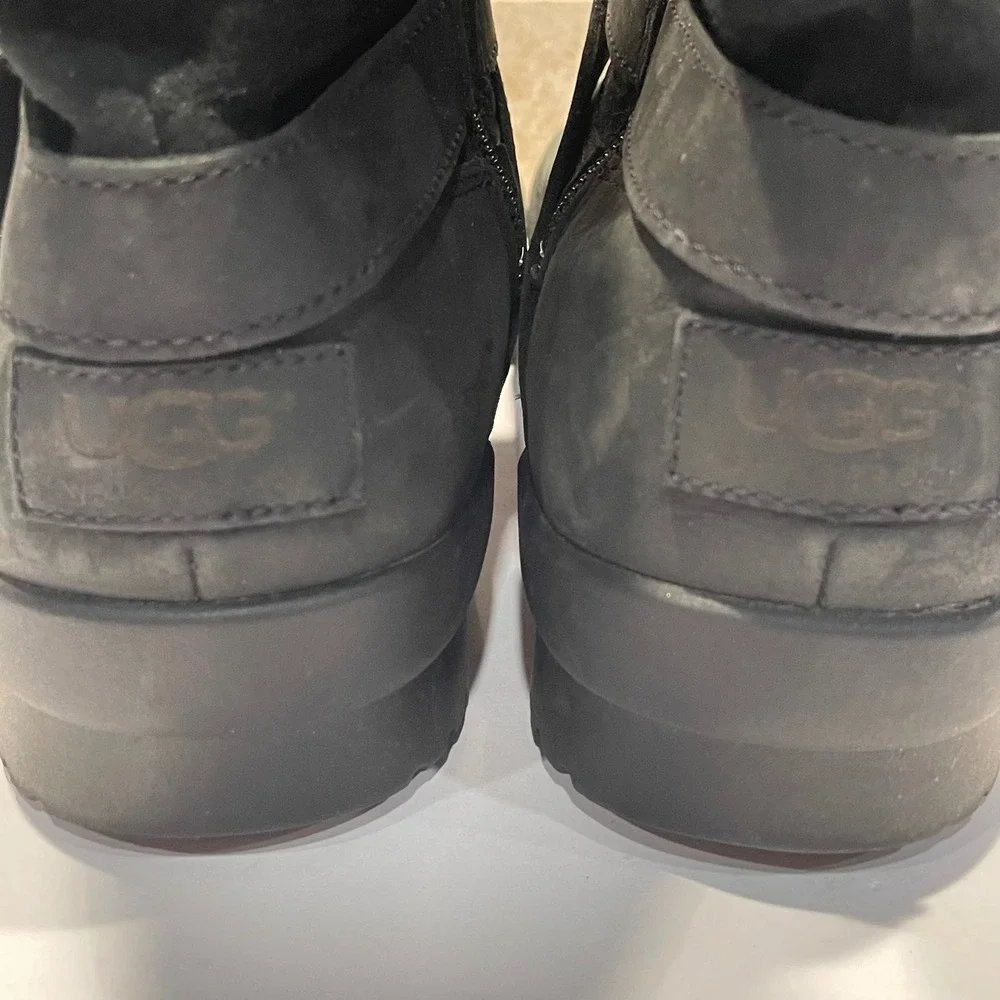 UGG lorna mid