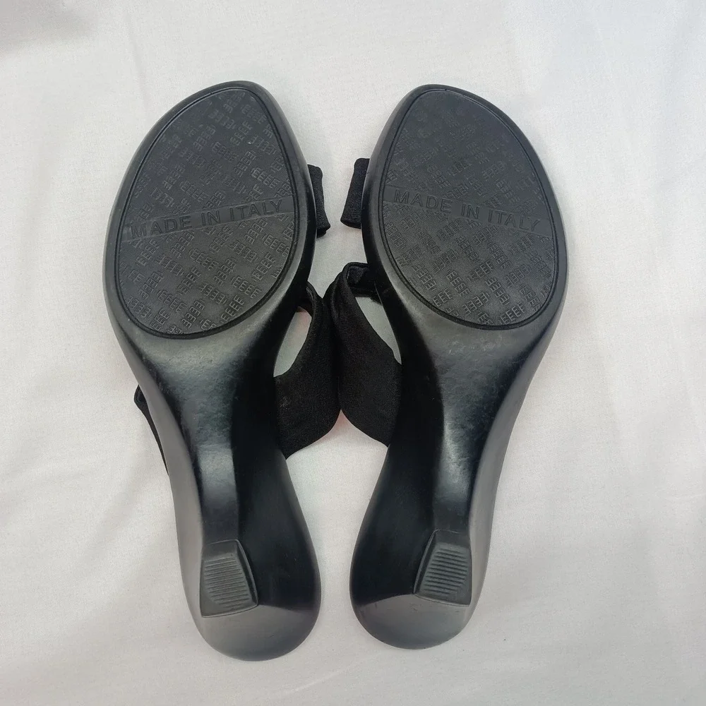 Italian Shoemakers Womens Black Rhinestone Wedge Sandals Made in Italy Size 8