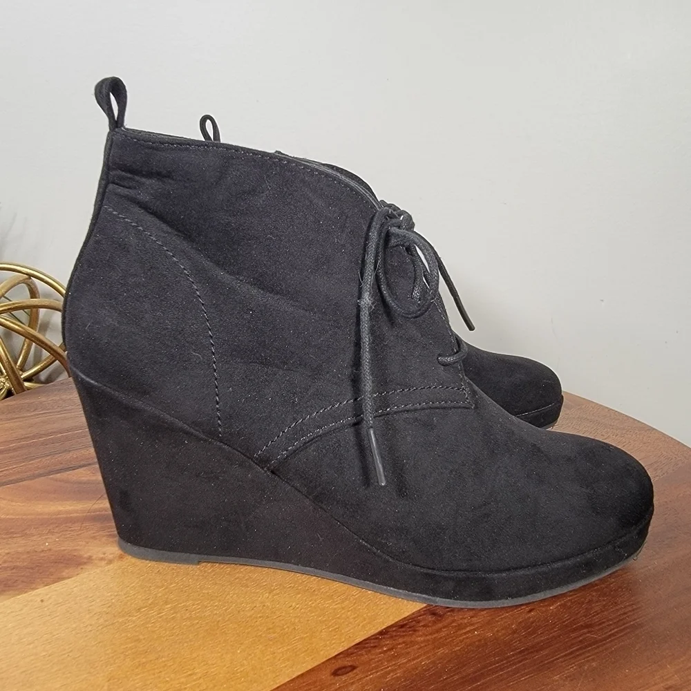 DV by Dolce Vita closure dv elegance