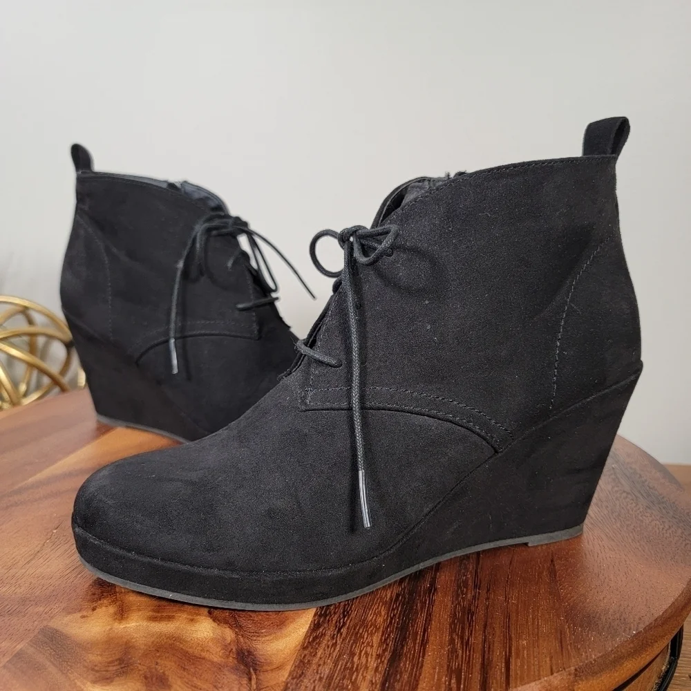 DV by Dolce Vita comfort wedges ankle