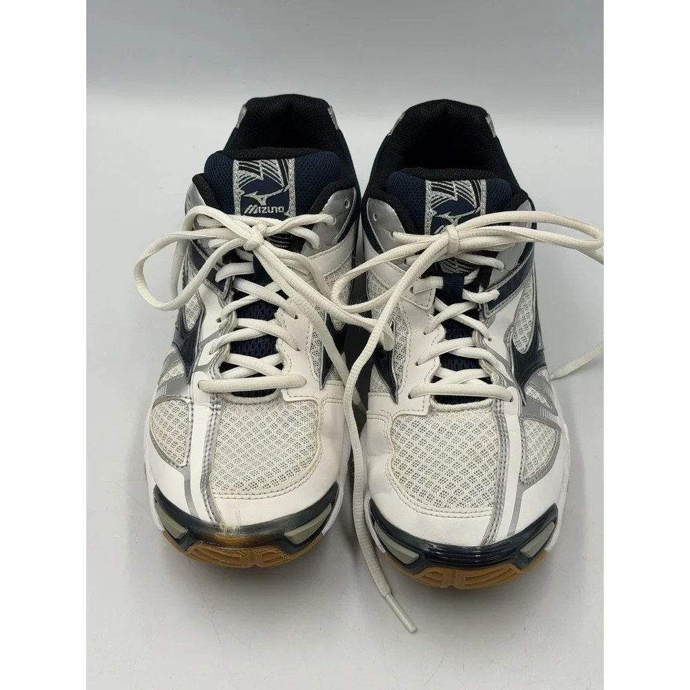 Mizuno wave bolt