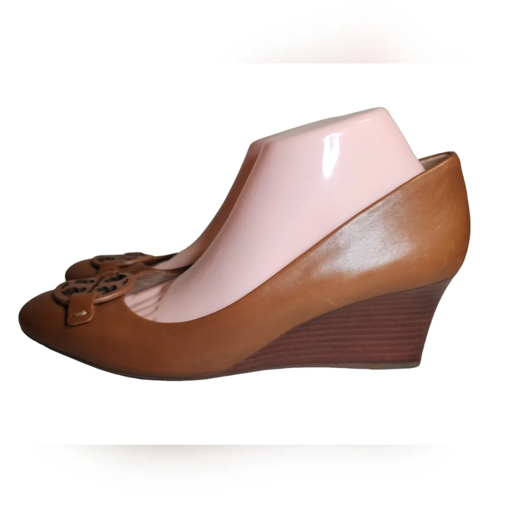 Tory Burch very good