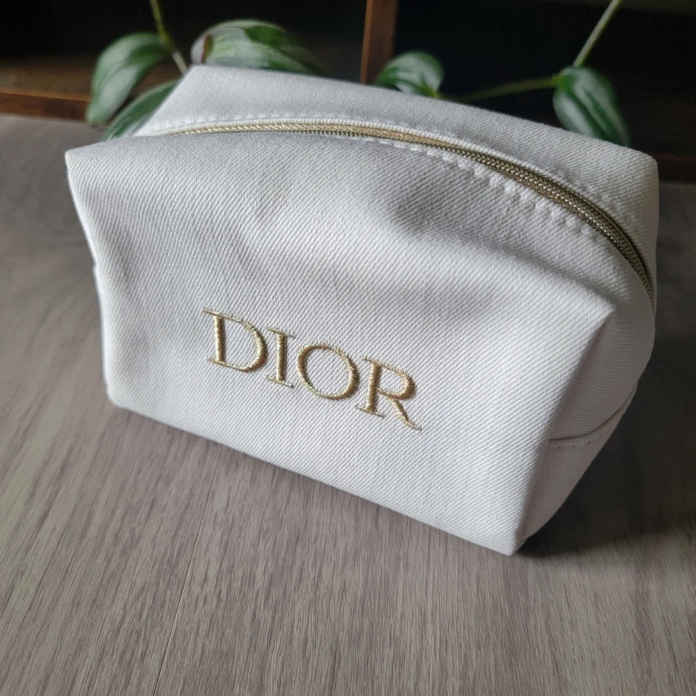 Flash Sale🎉 Authentic Dior White Cosmetic Pouch