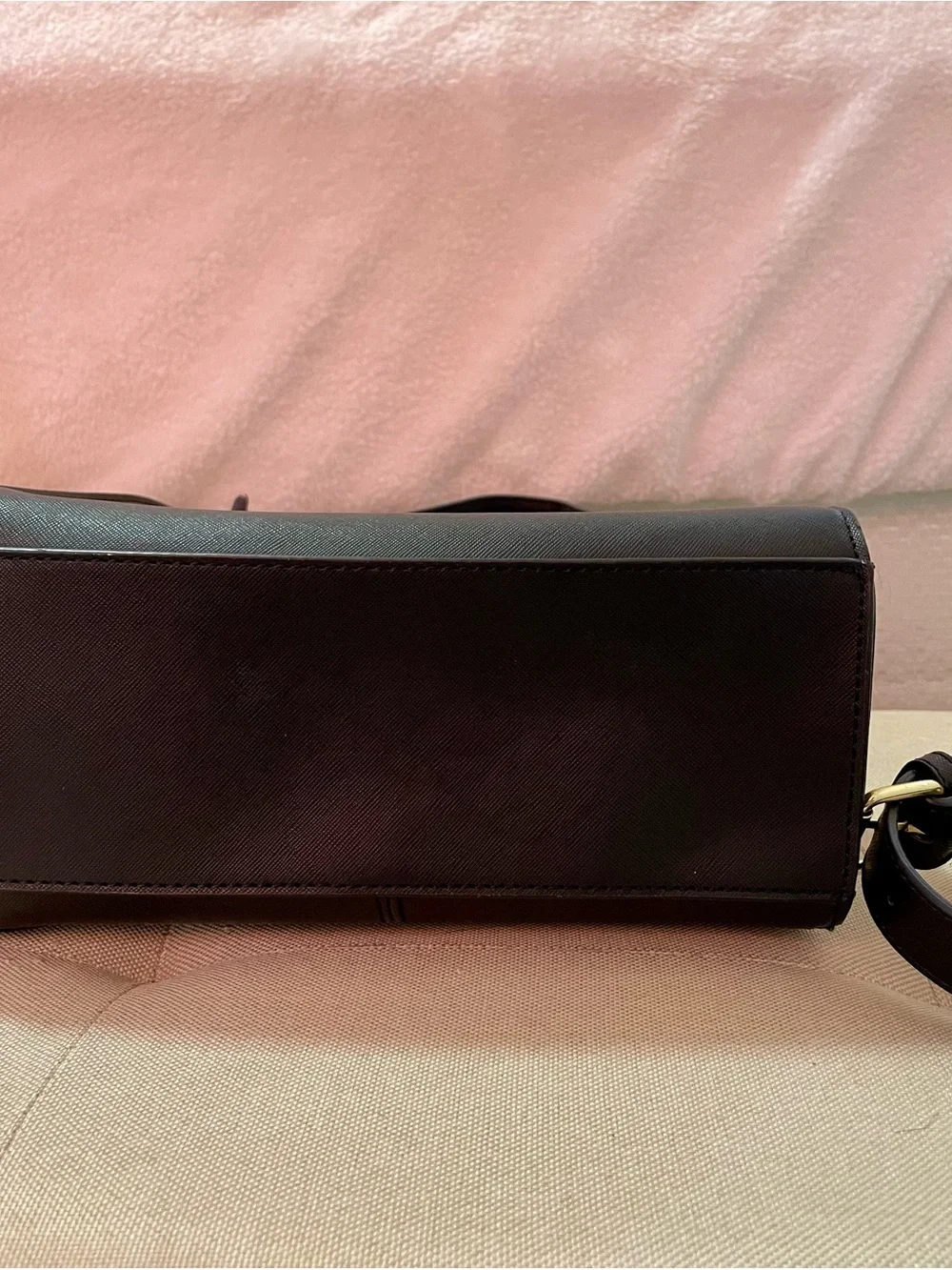 Steve Madden strap exterior color