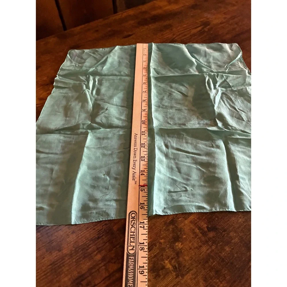 Unbranded vintage square