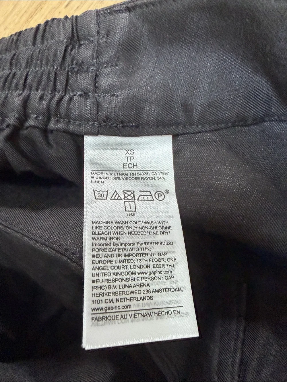 Banana Republic sophisticated black
