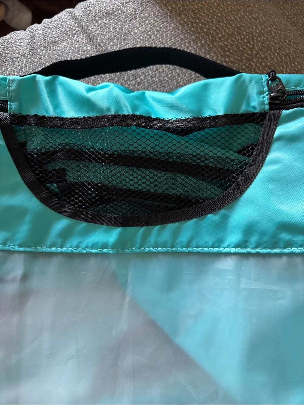Veken turquoise garment