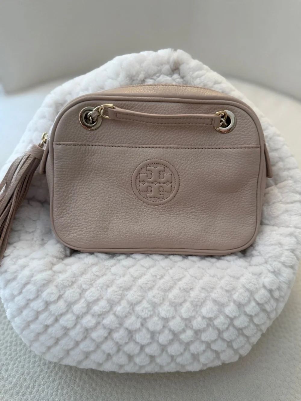 Tory Burch Bombé Chain Crossbody Bag Light Oak Blush Pink Leather