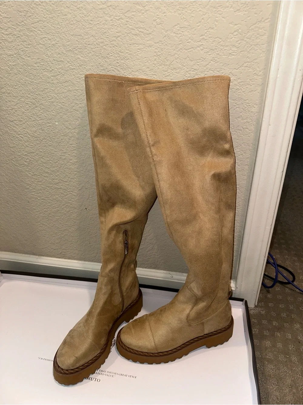 Vince Camuto stylish tan
