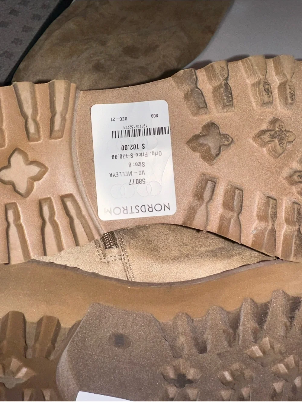Vince Camuto stylish tan