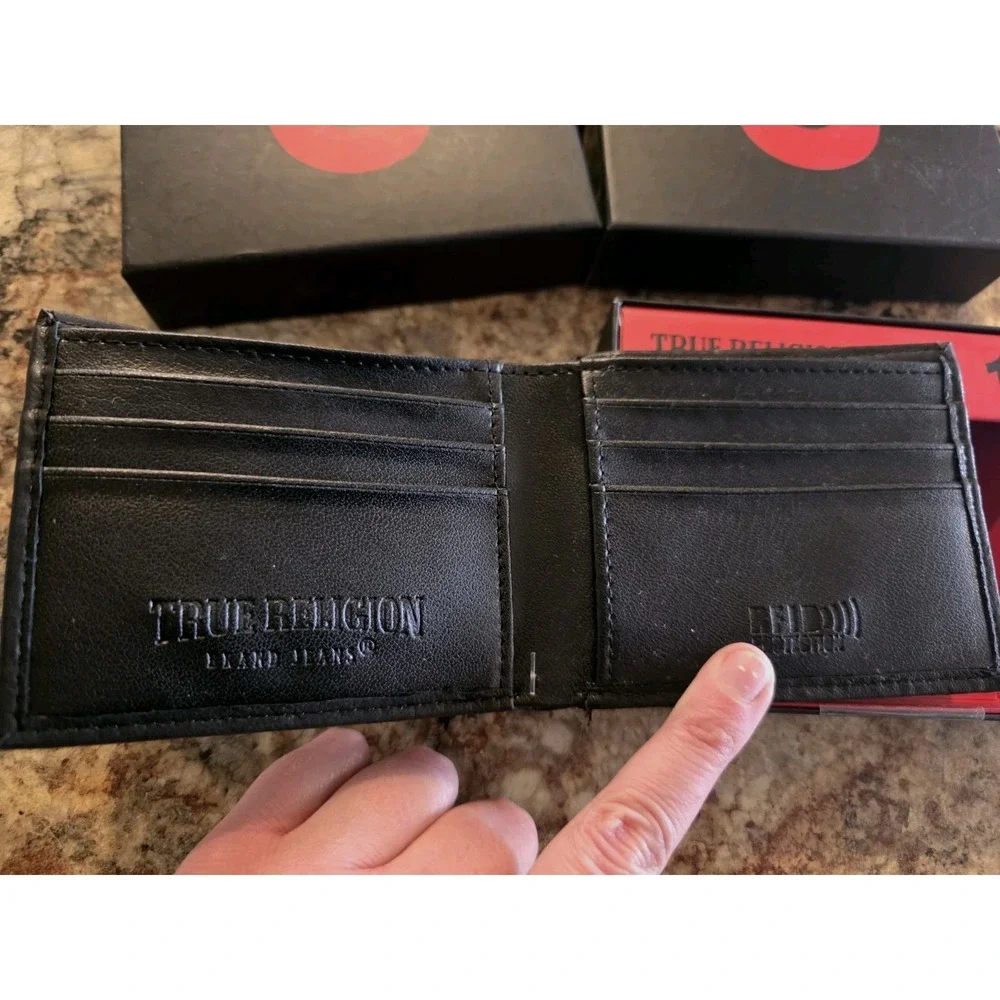 True Religion nwt mens