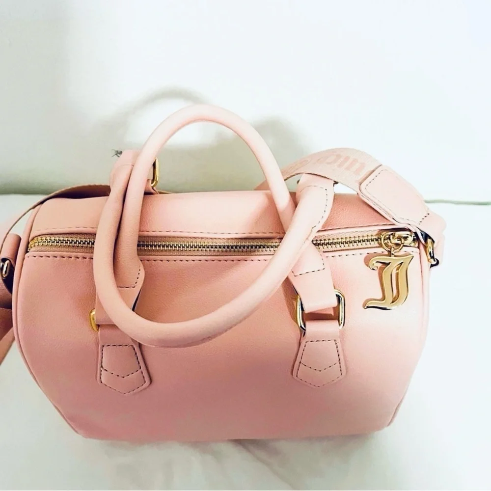 Juicy Couture questions leave