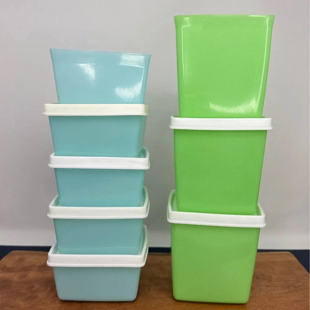 Rubbermaid vintage party