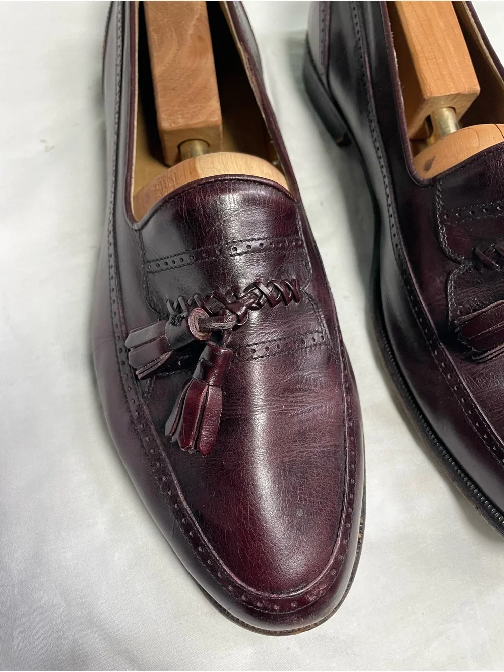 Johnston & Murphy refined tassel