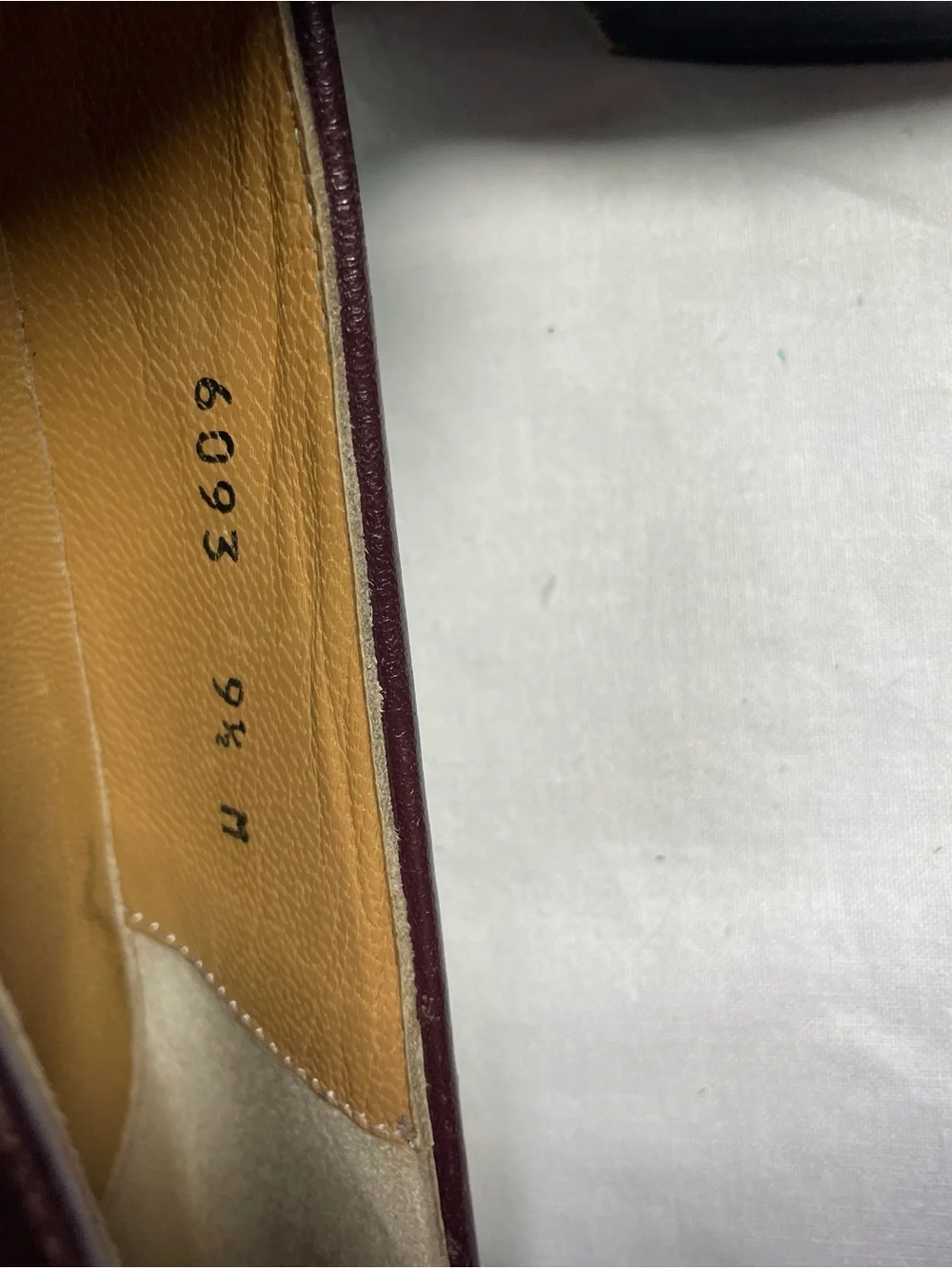 Johnston & Murphy refined tassel