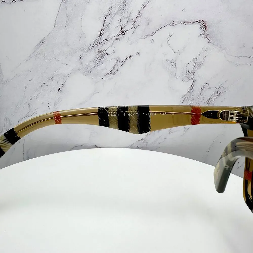 Burberry sunglasses new