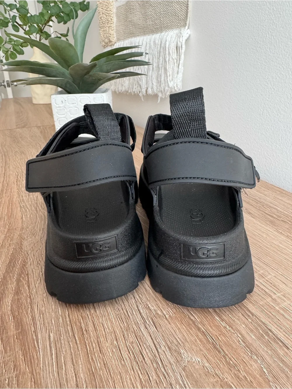 UGG great new