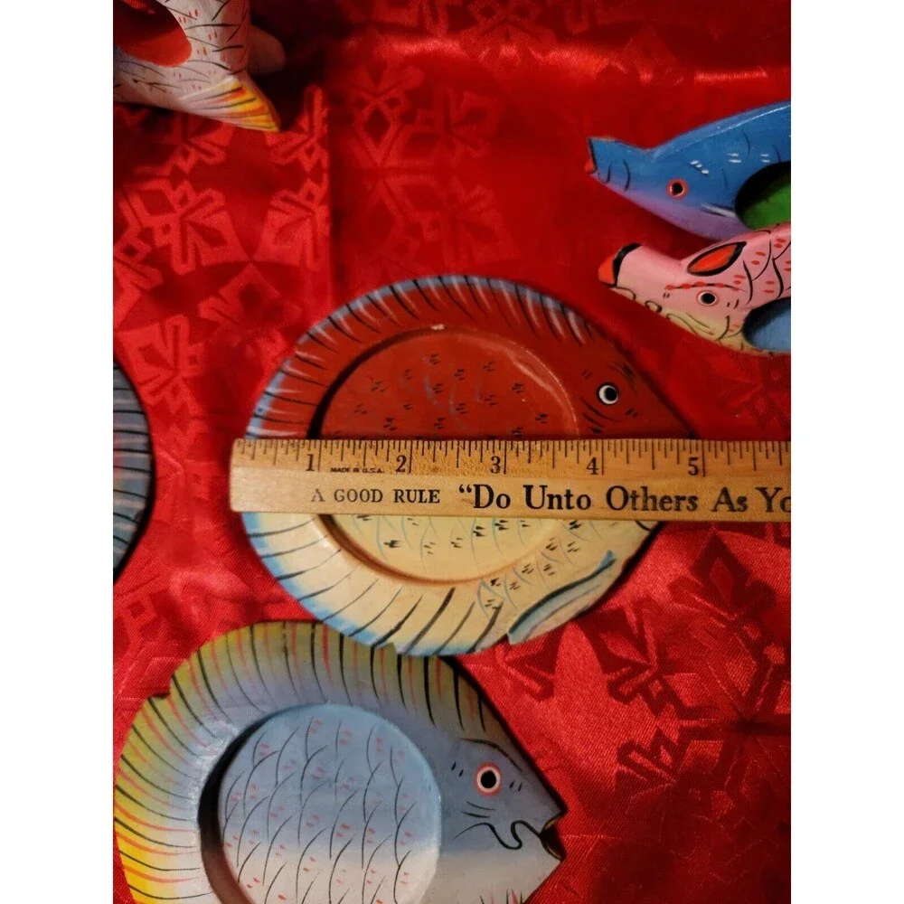 Source Unknown set decor