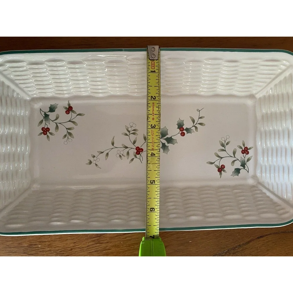 Pfaltzgraff vintage winterberry
