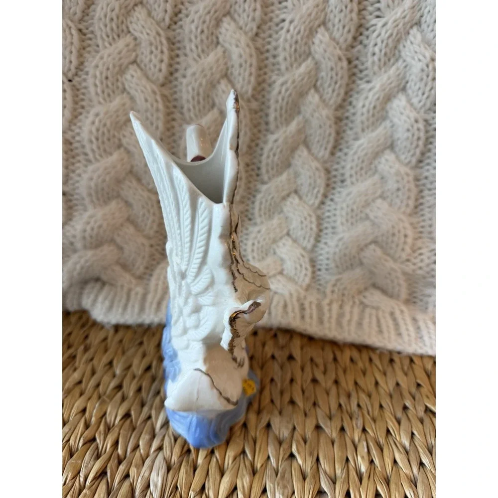 White Swan vintage this